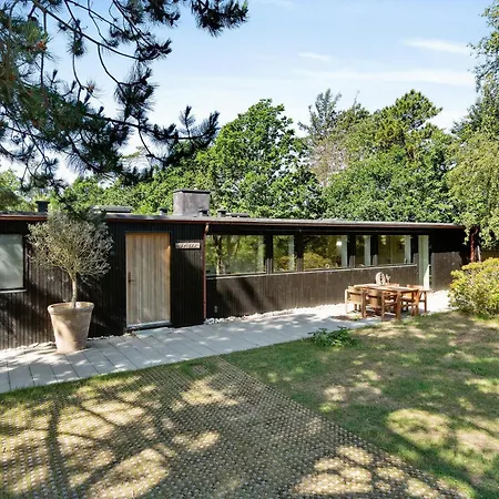 Summerhouse With Outdoor Kitchen 50 M From Beach * Vejby