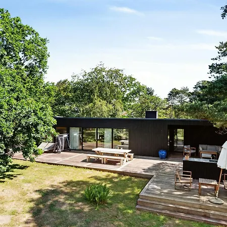 Tatil Evi Summerhouse With Outdoor Kitchen 50 M From Beach Vejby