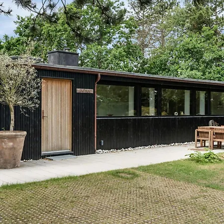 Summerhouse With Outdoor Kitchen 50 M From Beach *