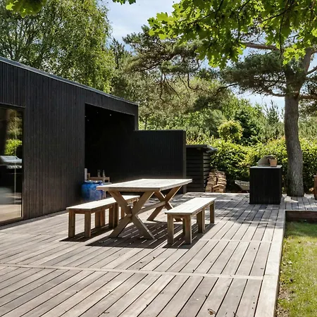Summerhouse With Outdoor Kitchen 50 M From Beach *